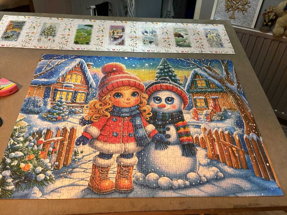 Frosty Friends Forever - Delfy puzzle collectible [Barcode 658606877184] - Main Image 2