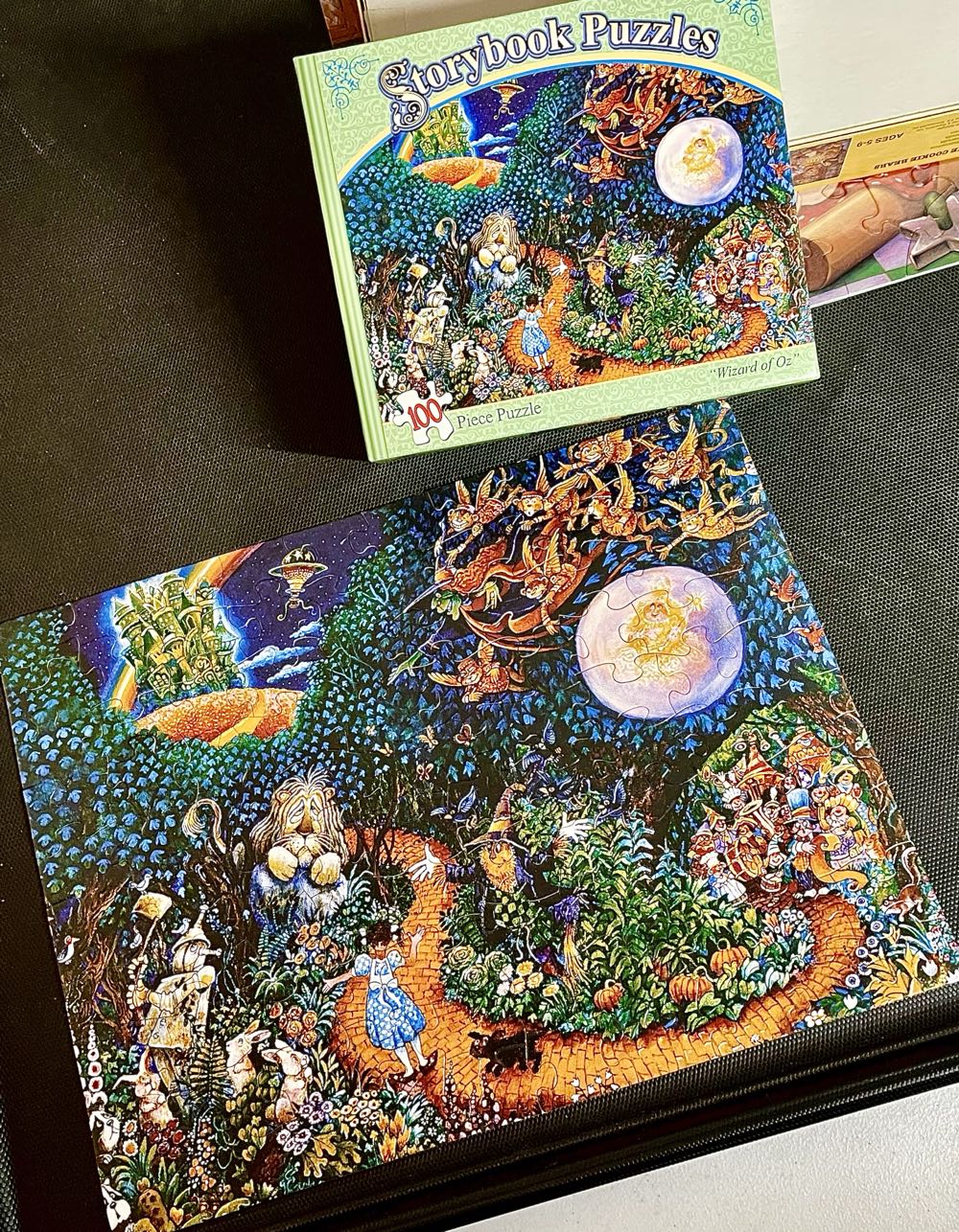 Wizard Of Oz - Storybook Puzzles puzzle collectible [Barcode 761707702009] - Main Image 2