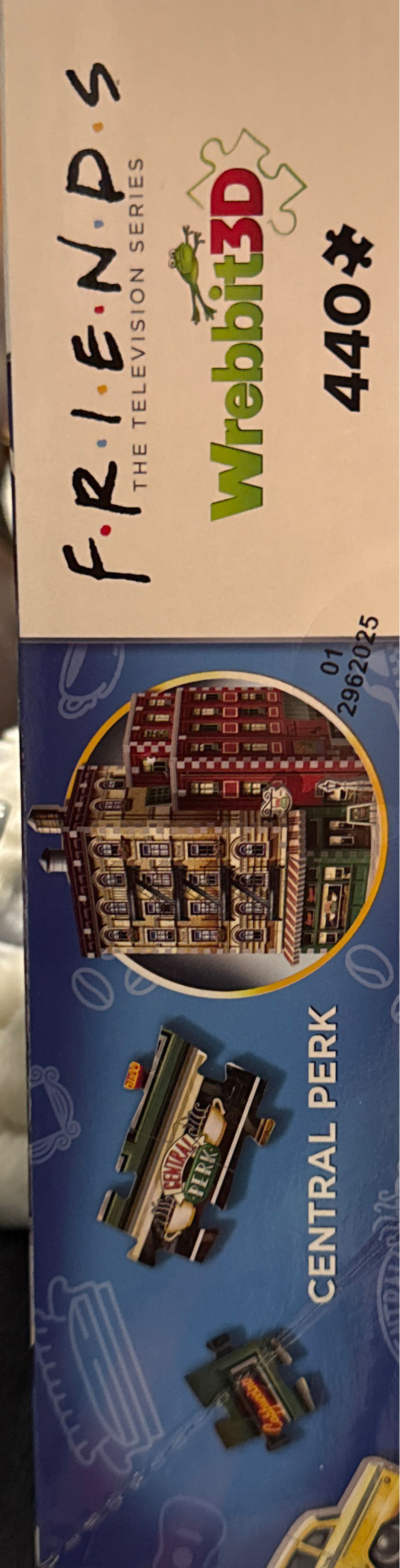 Wrebbit3d Friends 3d Puzzle Model Of Central Perk | 440 Real Jigsaw Puzzle Pieces | Build The Iconic Cafe From The Hit Tv Series  puzzle collectible [Barcode 665541010156] - Main Image 4