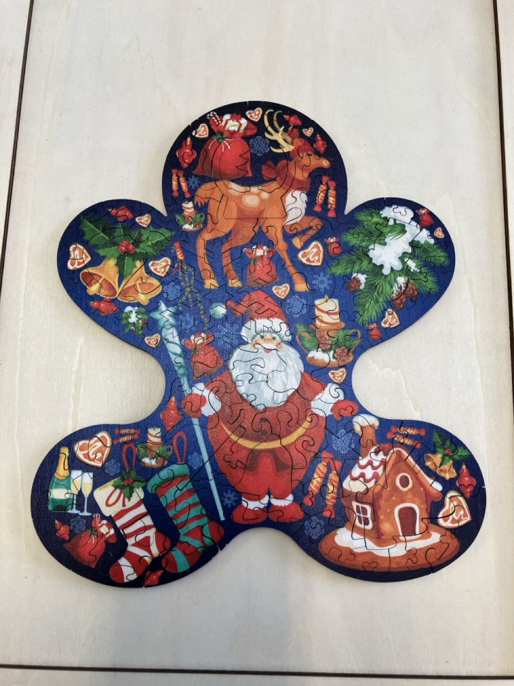 Gingerbread Man - Twigg Puzzles puzzle collectible [Barcode 9309000048144] - Main Image 2