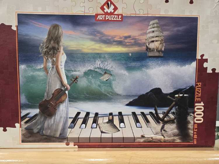 EPO-28-702s: Hologram Pinat’s Romantic House