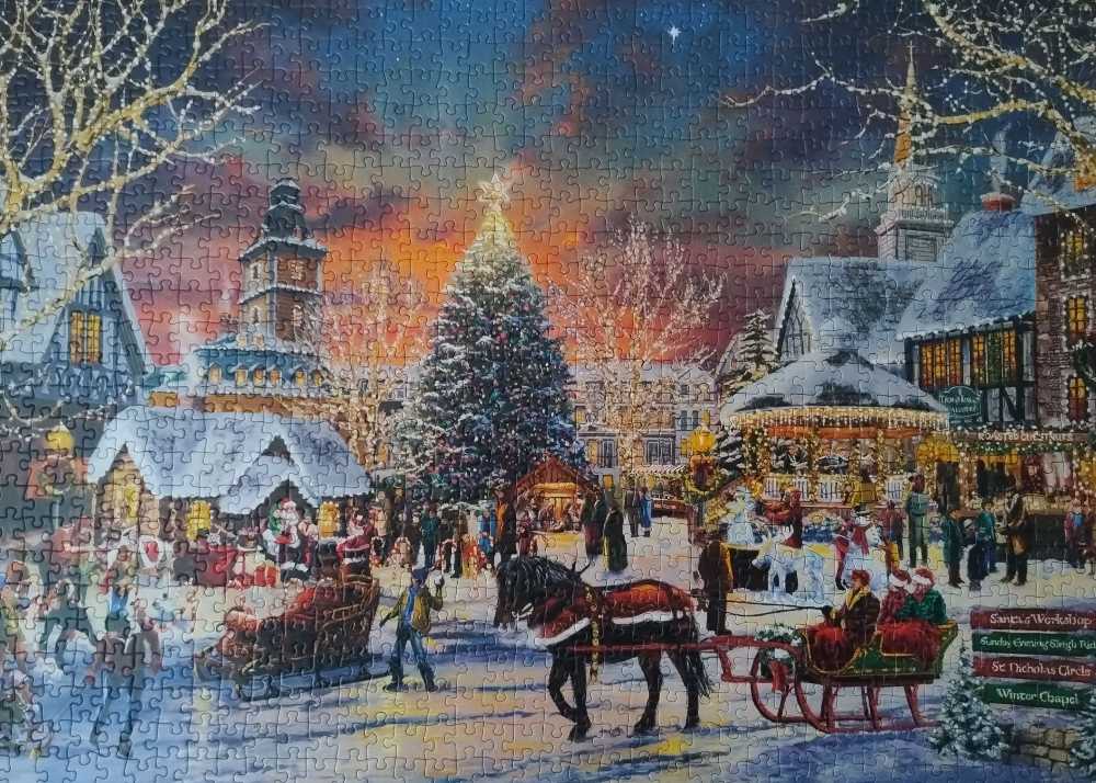 The Christmas Festival - Gibsons puzzle collectible - Main Image 2