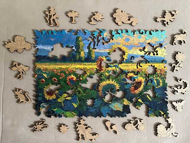 Sunflowers Field - Dreamton puzzle collectible - Main Image 3