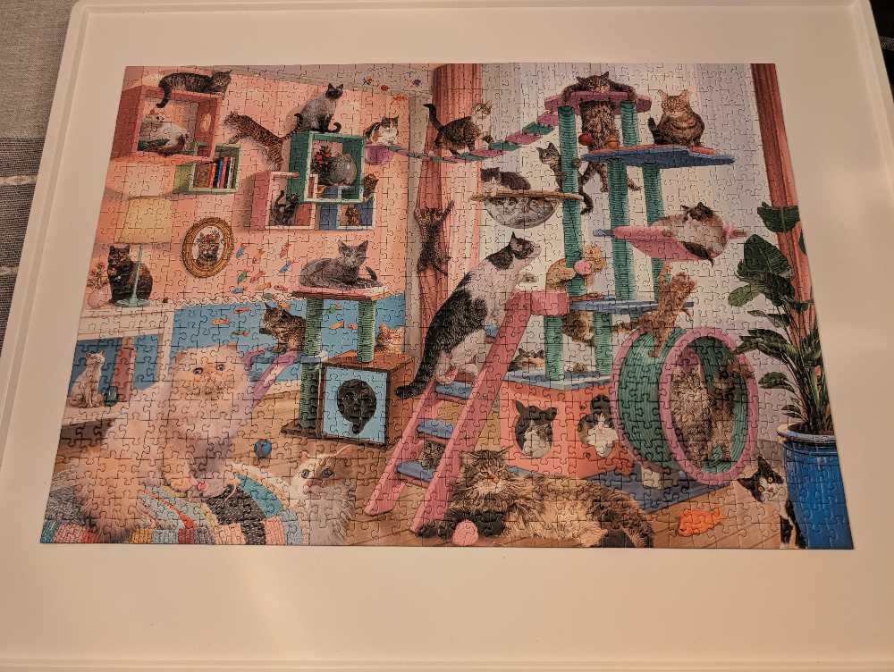 Cat Tree Heaven - Ravensburger puzzle collectible [Barcode 4005555008750] - Main Image 2