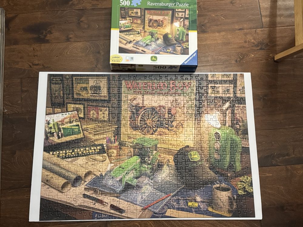 John Deere Work Desk ✅ Swapped - Ravensburger puzzle collectible [Barcode 4005556168385] - Main Image 2