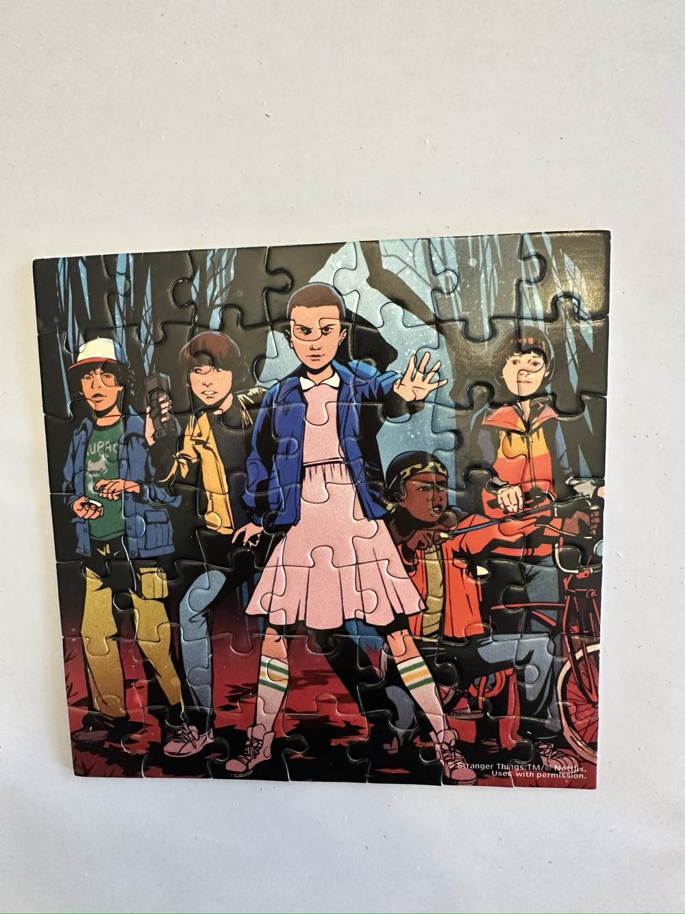 Stranger Things Upside Down Mini - Buffalo puzzle collectible - Main Image 2