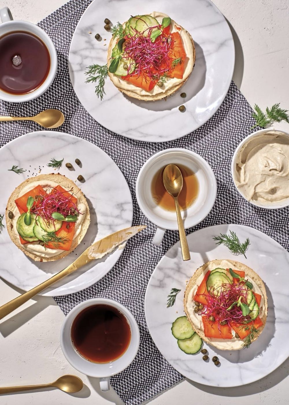 Weekend Brunch 🆕 - Buffalo puzzle collectible [Barcode 079346565511] - Main Image 2