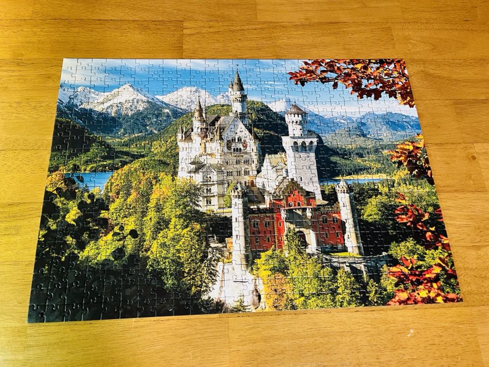 Neuschwanstein Castle  puzzle collectible [Barcode 4280000185464] - Main Image 2