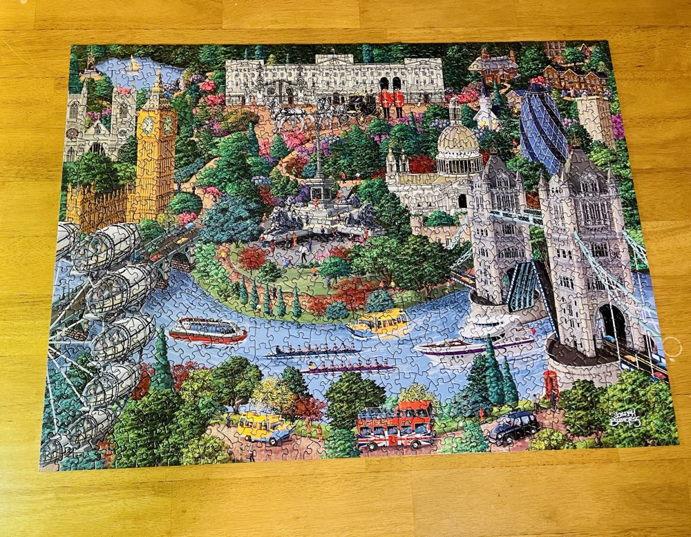 London City View - Bits & Pieces puzzle collectible [Barcode 192949015105] - Main Image 2