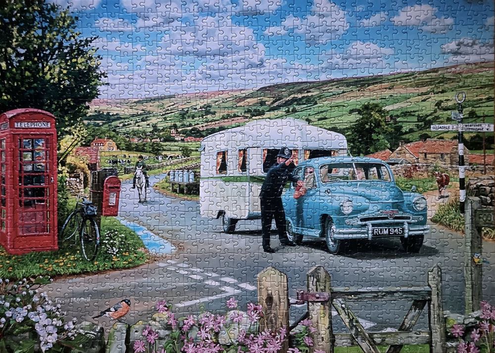 Which Way To The Campsite - Gibsons puzzle collectible [Barcode 5012269064414] - Main Image 3