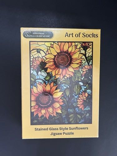 [Two Girls And House]