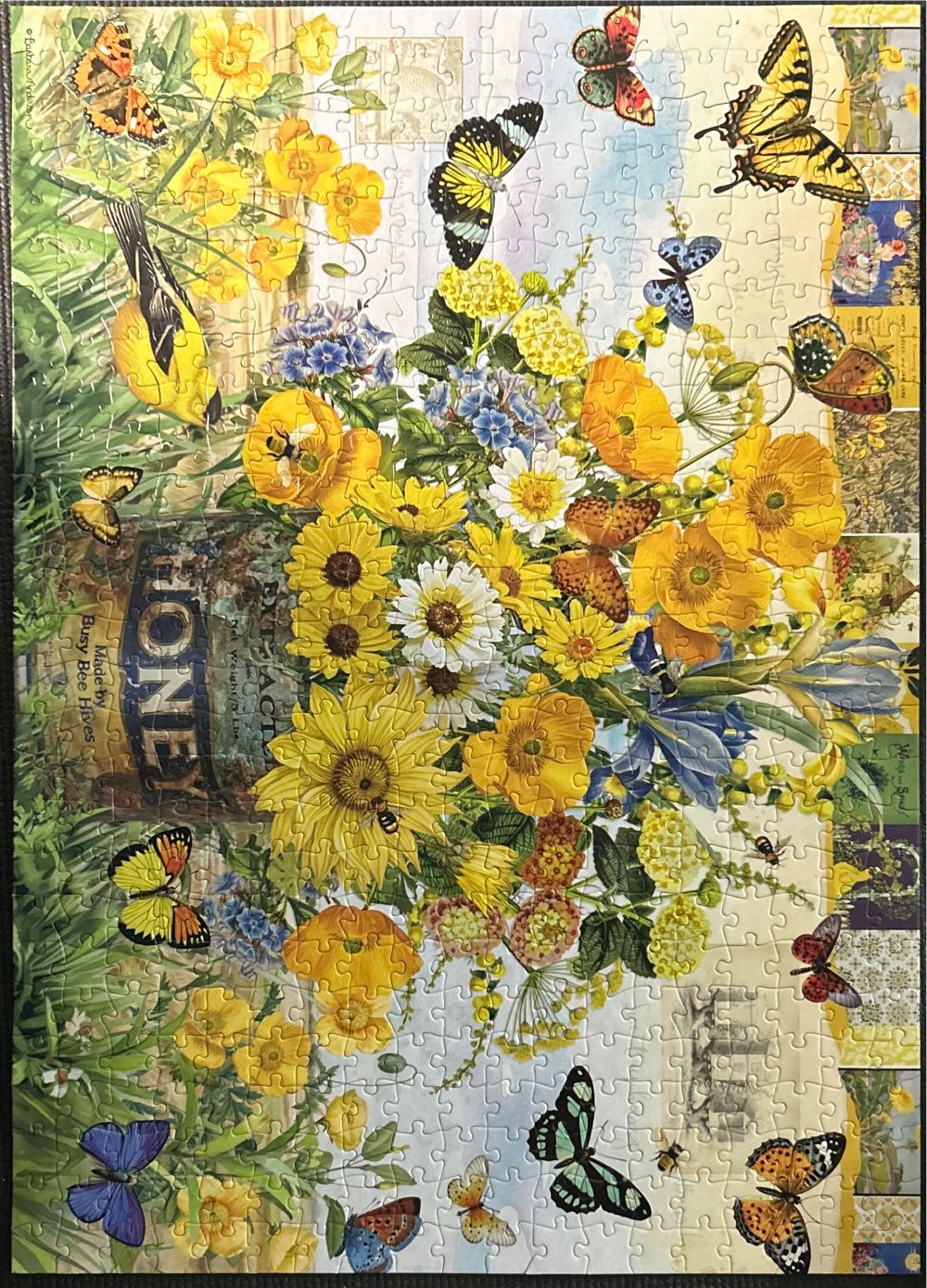 Honey Bee Floral  - Ceaco puzzle collectible [Barcode 021081735032] - Main Image 2