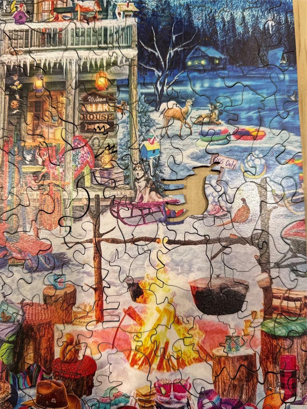 Winterland Fun - Chinese No Brand puzzle collectible - Main Image 3