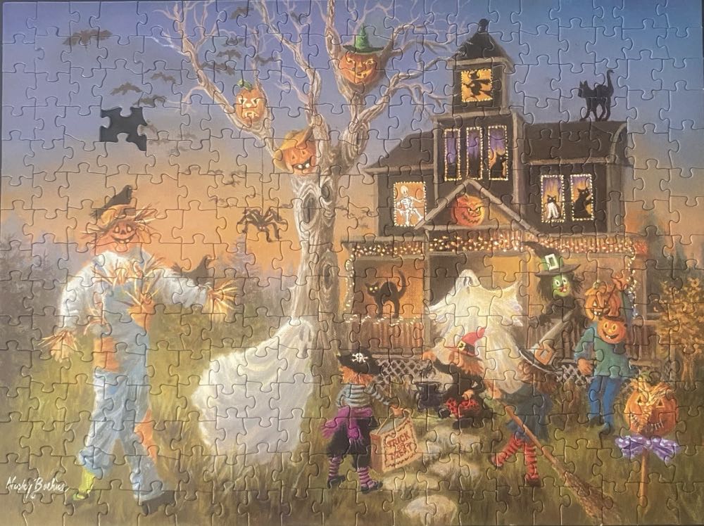 0119 SunsOut: Spooky Halloween - SunsOut puzzle collectible - Main Image 2