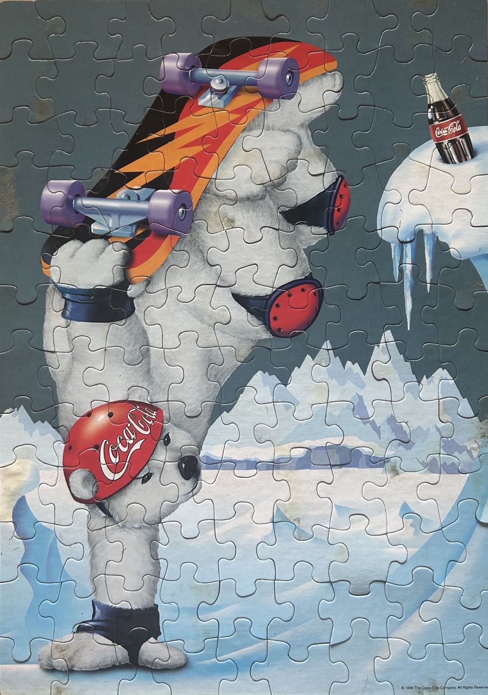 0142 RoseArt: Coca Cola Polar Bear Freestyling - RoseArt puzzle collectible - Main Image 2