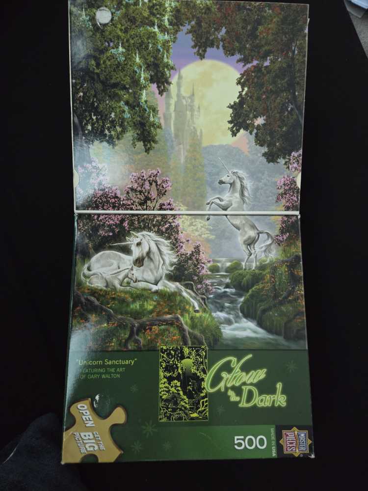 Unicorn Sanctuary  - Master Pieces puzzle collectible [Barcode 705988309458] - Main Image 3