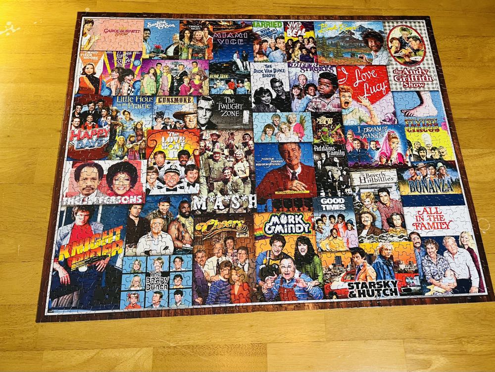 What’s On TV? - Springbok puzzle collectible [Barcode 091683109432] - Main Image 2