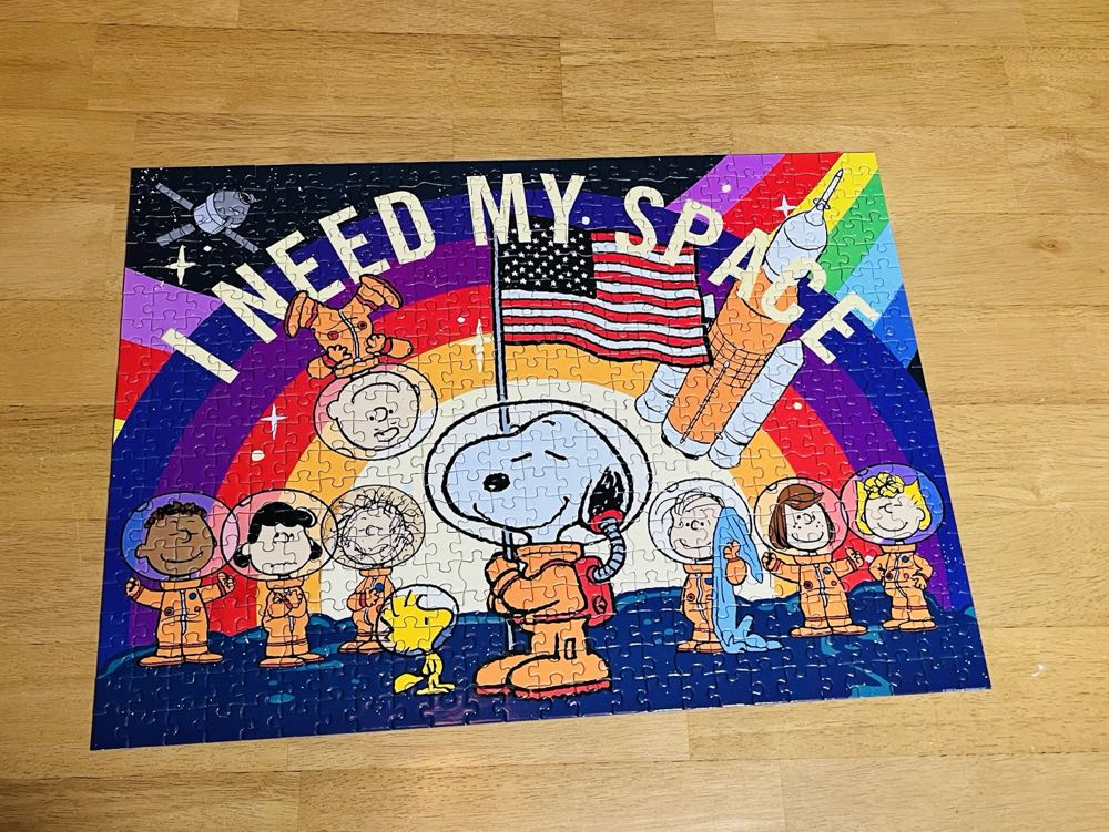 I Need My Space - Snoopy - Peanuts - Aquarius puzzle collectible [Barcode 840391145597] - Main Image 2