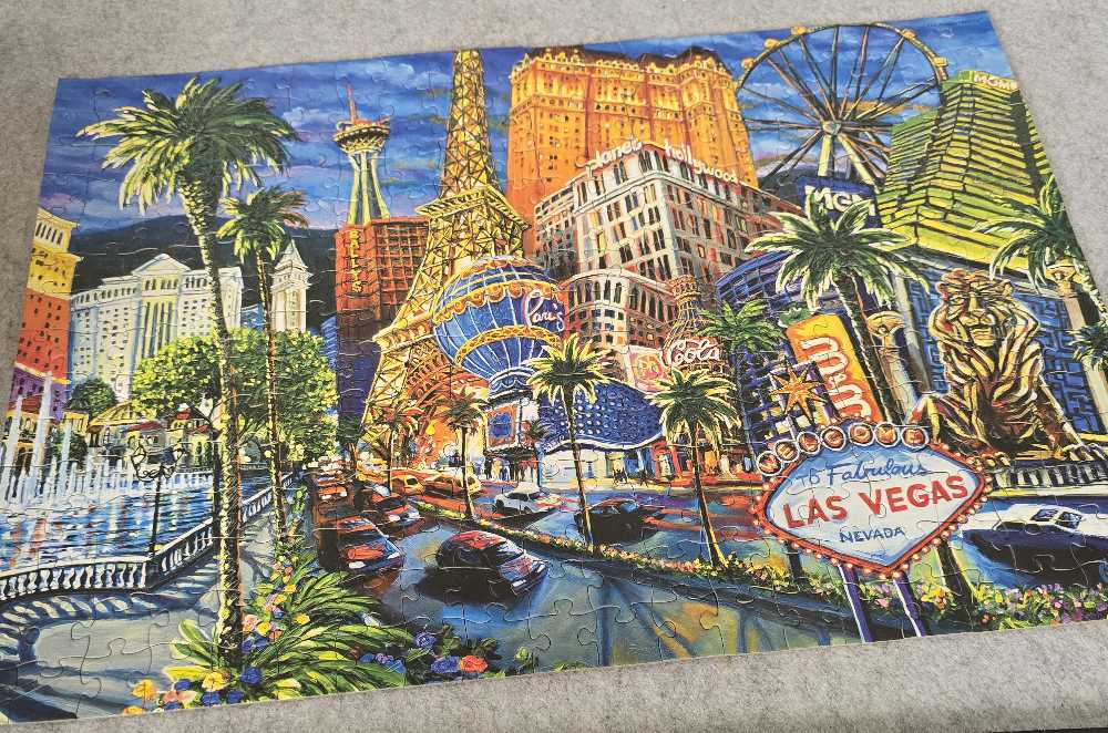 Sold-Las Vegas   puzzle collectible [Barcode 686141883414] - Main Image 2