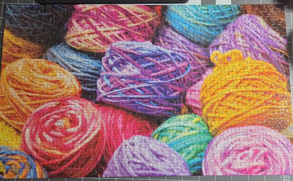 Colorful Yarn - Puzzlebug / LPF puzzle collectible [Barcode 639277067227] - Main Image 2