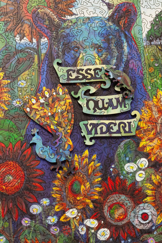 Queen Bee - Stumpcraft puzzle collectible - Main Image 3