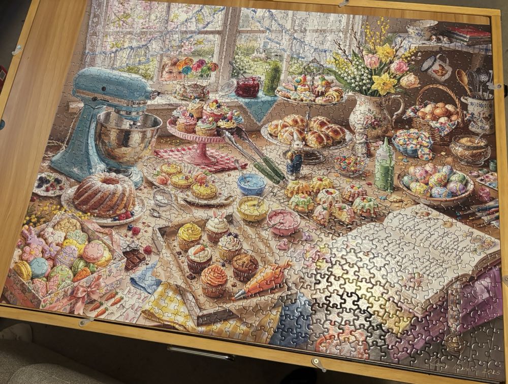 Easter Baking - White Mountain puzzle collectible [Barcode 724819270187] - Main Image 2