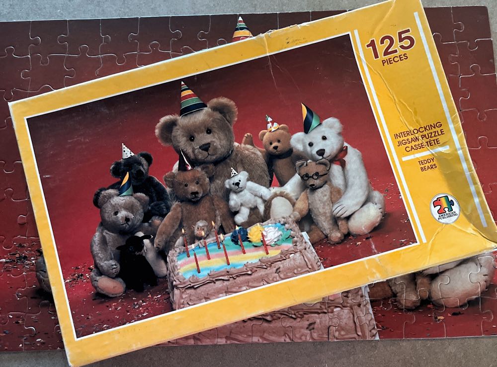 Teddy Bears - American Publishing puzzle collectible - Main Image 10