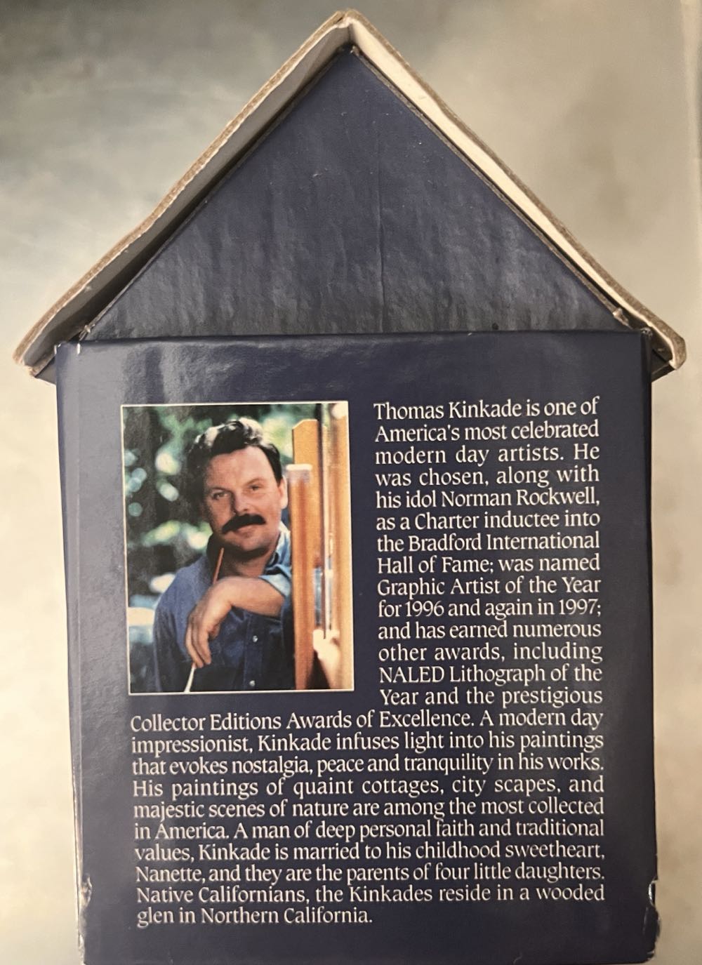 Stonehearth Hutch - Ceaco puzzle collectible - Main Image 4