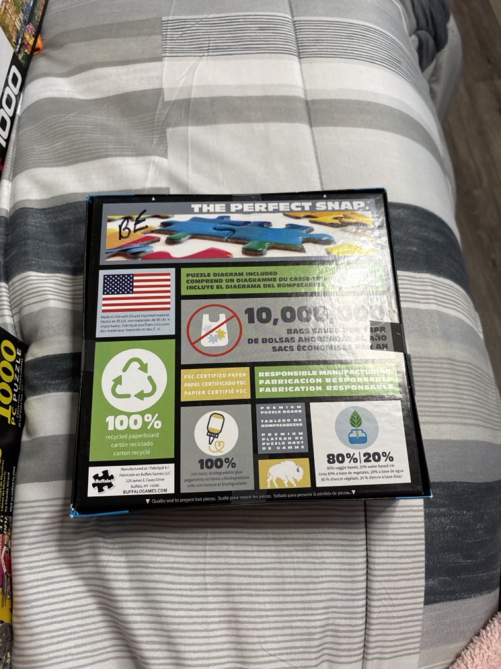 National Park Patches - Buffalo Games puzzle collectible [Barcode 079346014446] - Main Image 2