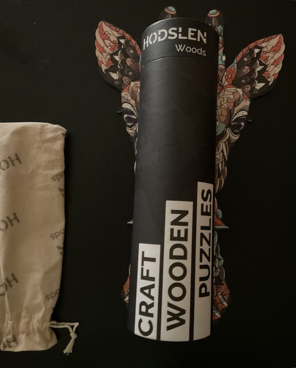 Giraffe - Hodslen Woods puzzle collectible - Main Image 2