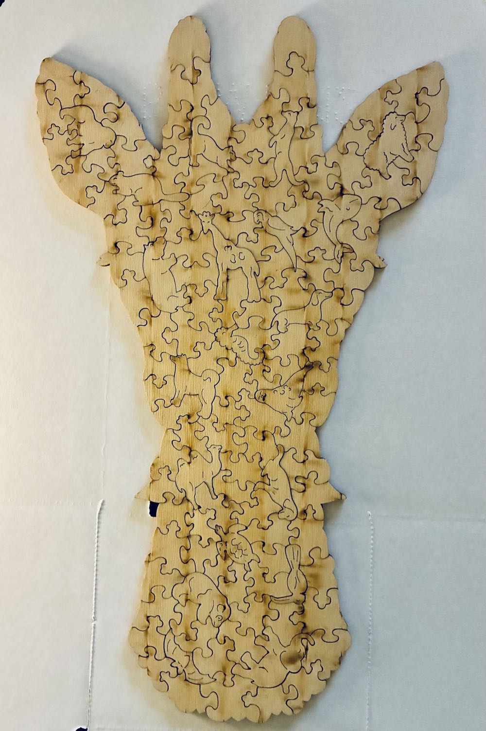 Giraffe - Hodslen Woods puzzle collectible - Main Image 3