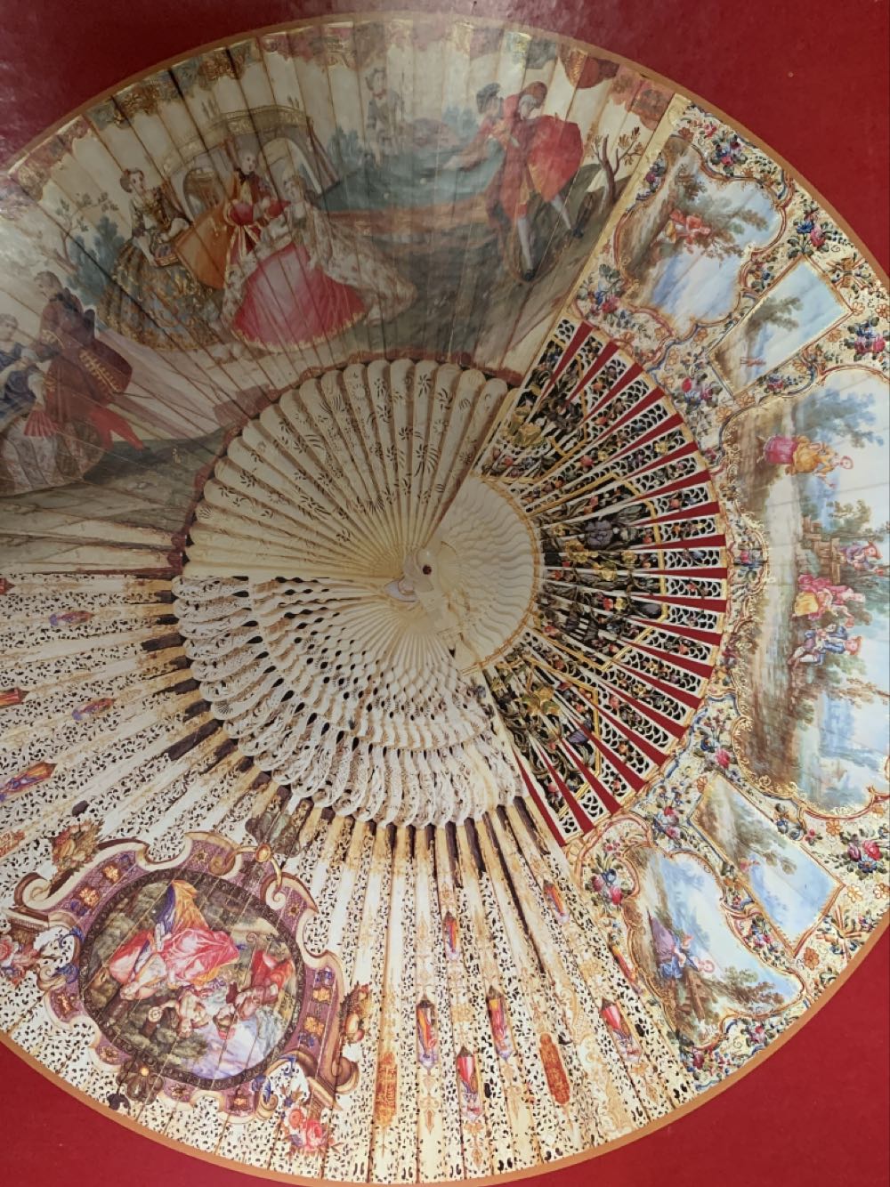 Rococco Fan - Past Times puzzle collectible - Main Image 2