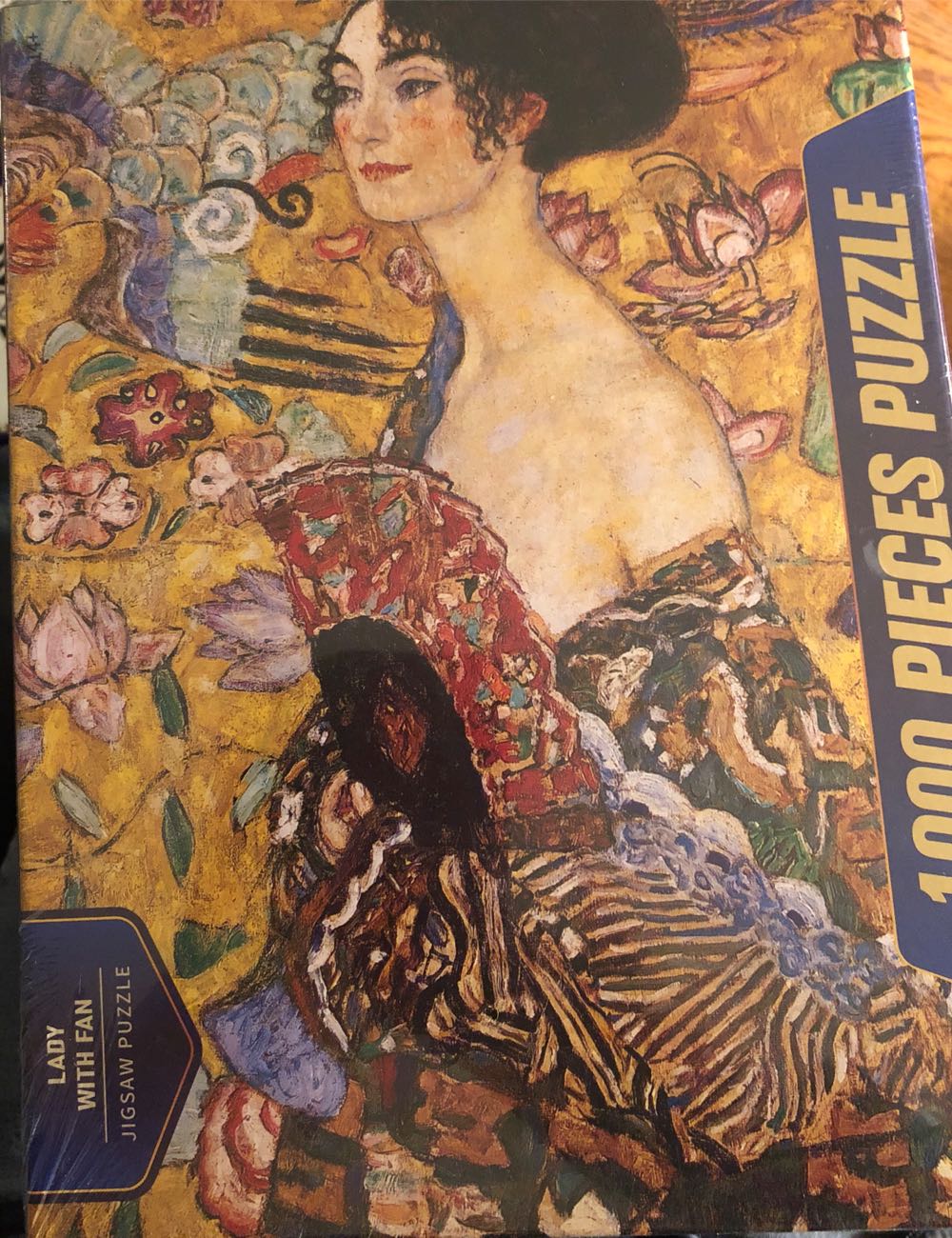 Lady With Fan - Chinese Knockoff puzzle collectible [Barcode 8699375060522] - Main Image 2