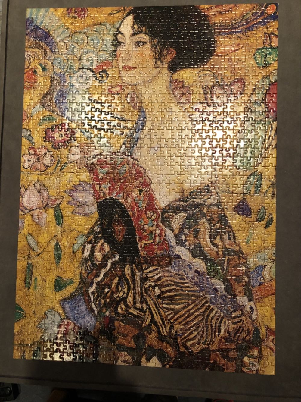 Lady With Fan - Chinese Knockoff puzzle collectible [Barcode 8699375060522] - Main Image 3