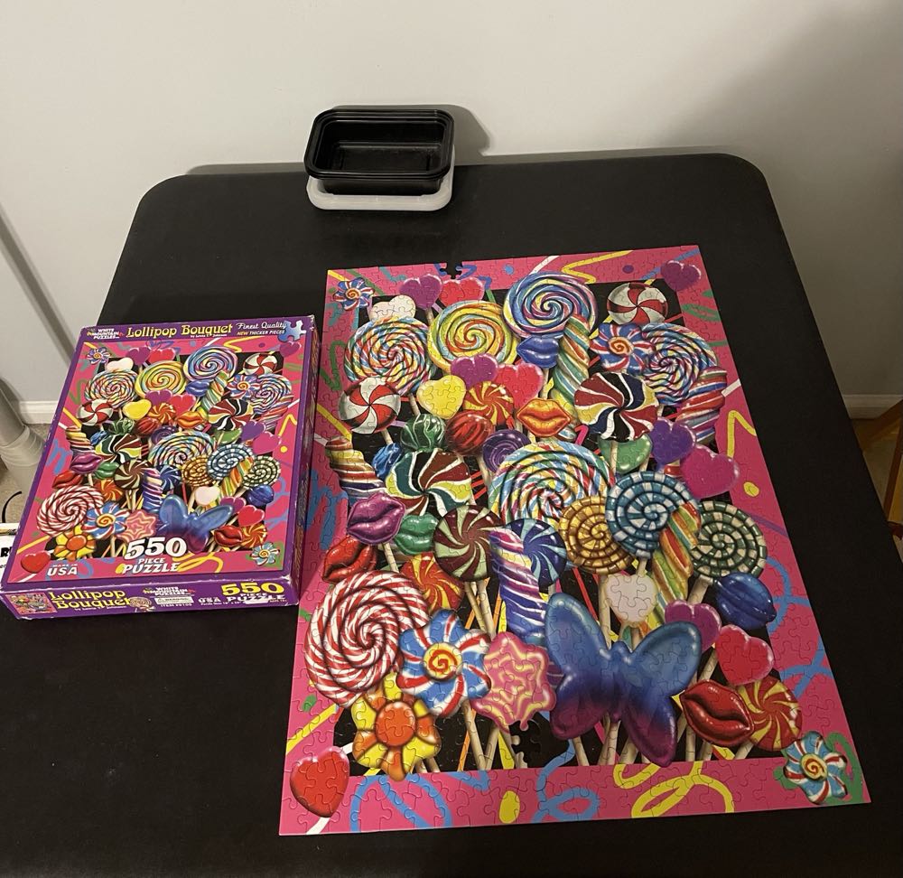 Lollipop Bouquet (Traveling Puzzle) - White Mountain puzzle collectible - Main Image 2