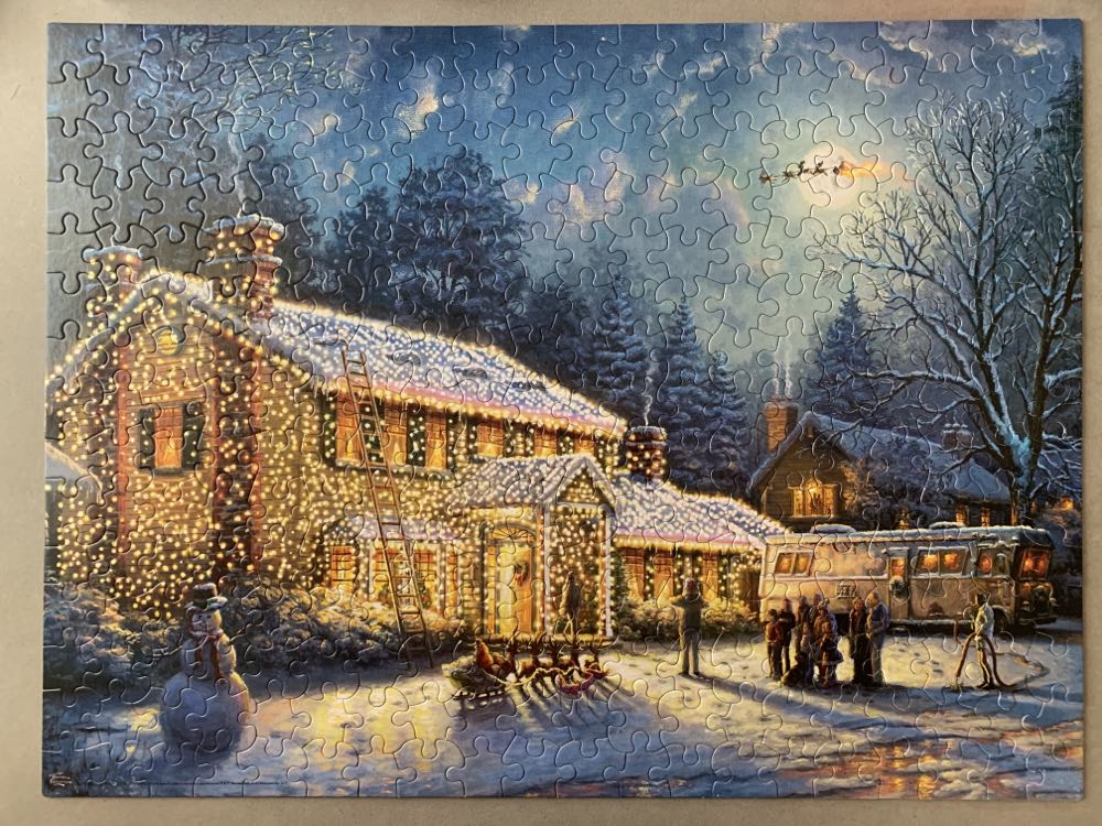 National Lampoon’s Christmas Vacation - Ceaco puzzle collectible [Barcode 021081220910] - Main Image 3