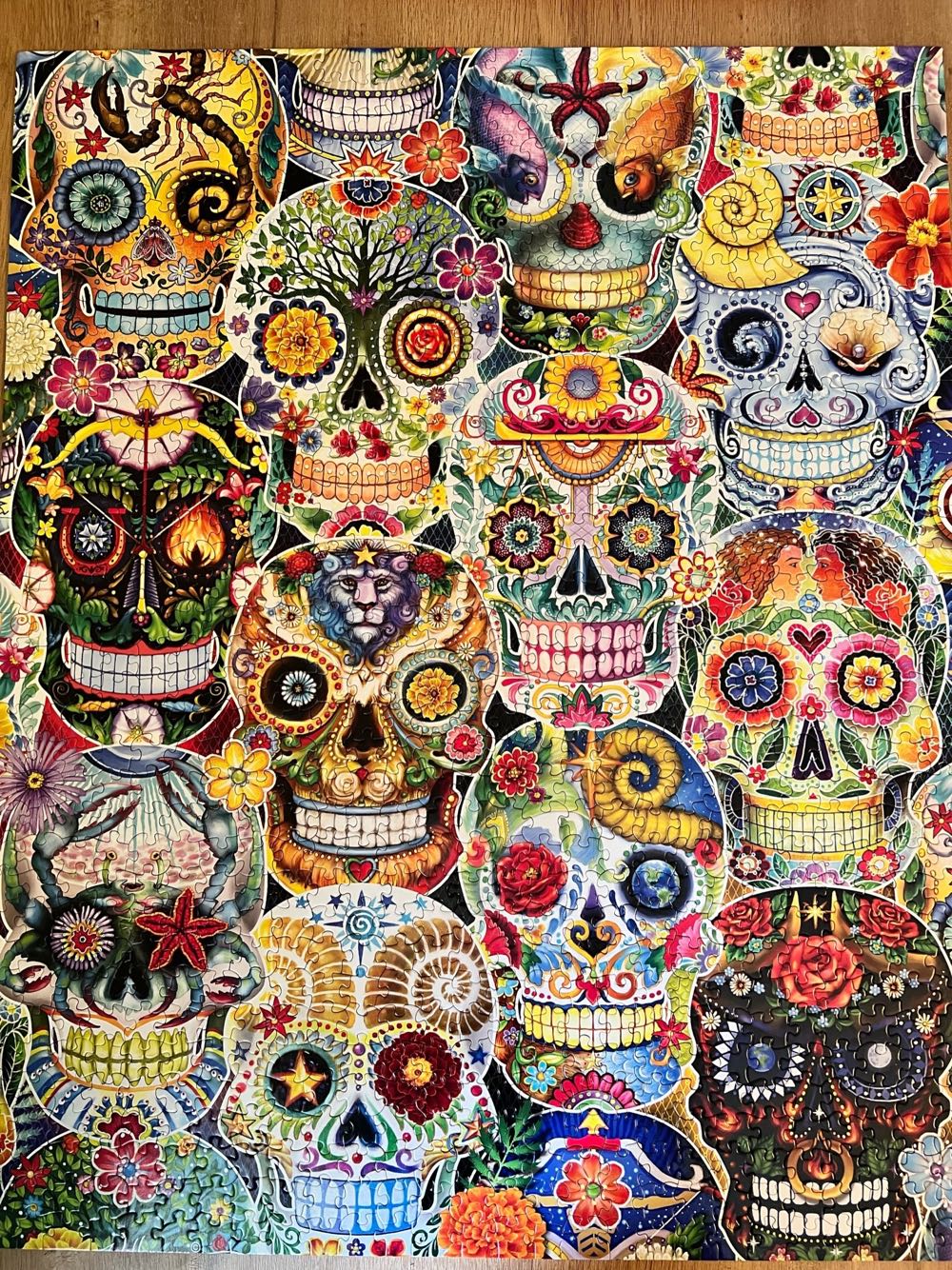 Day of the Dead - Vermont Christmas Company puzzle collectible [Barcode 819273022028] - Main Image 2