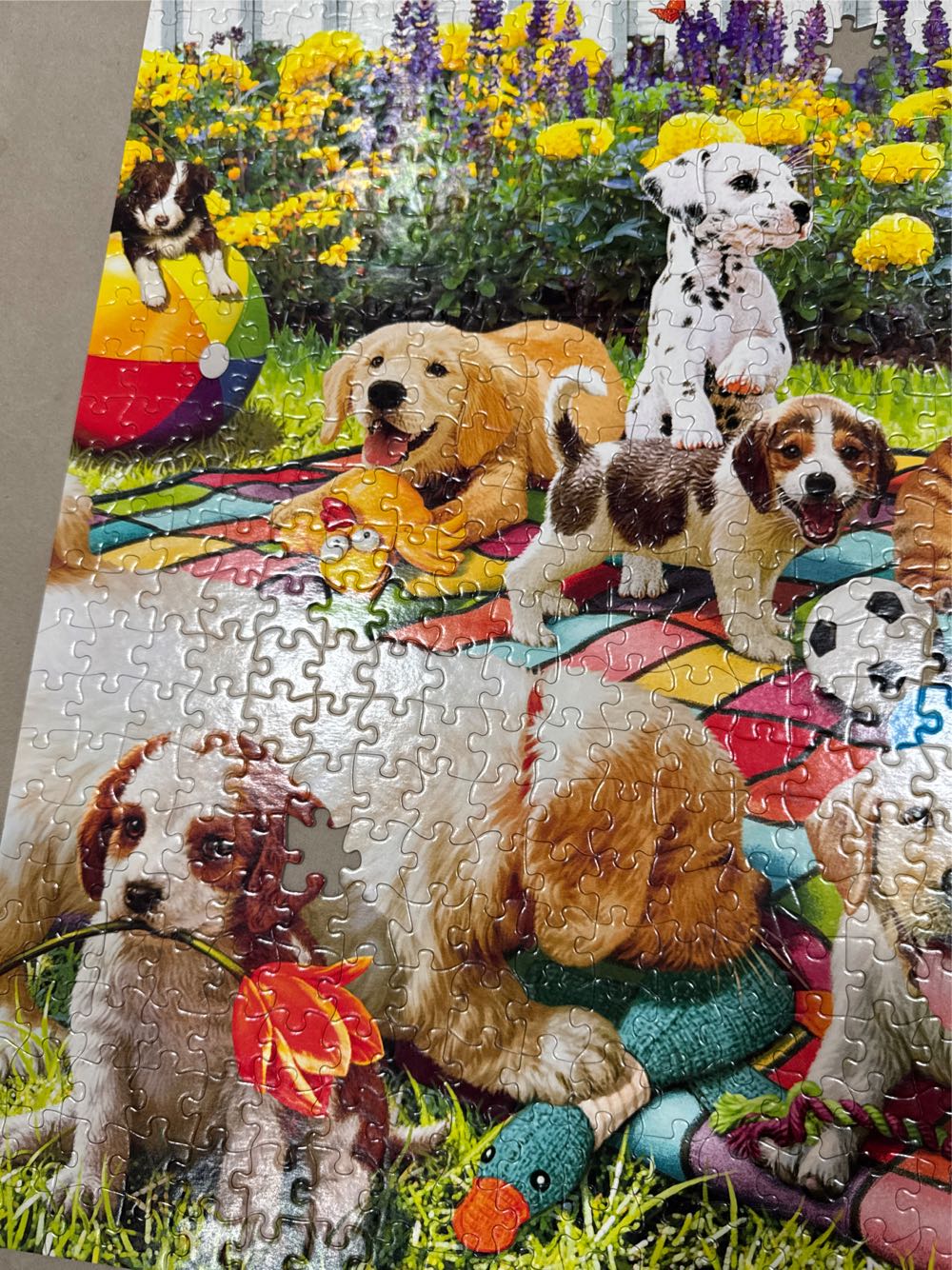 Puppy Playground - Buffalo Games puzzle collectible [Barcode 079346173327] - Main Image 4