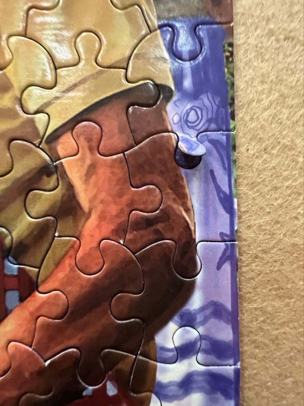 Backyard BBQ - White Mountain puzzle collectible - Main Image 4