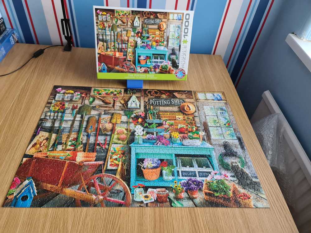 The Potting Shed - Eurographics puzzle collectible [Barcode 628136653466] - Main Image 3