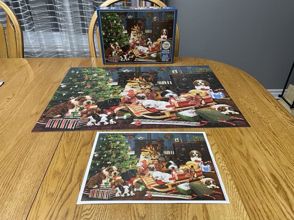 Christmas Puppies - Cobble Hill 🇨🇦 puzzle collectible [Barcode 625012850551] - Main Image 2