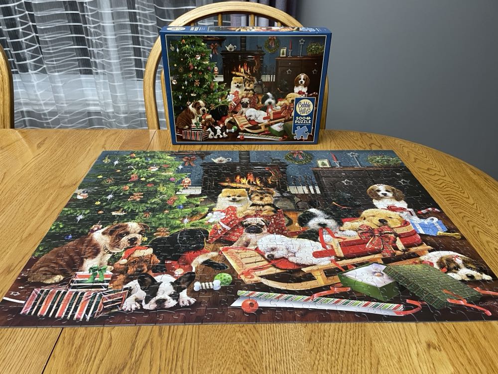 Christmas Puppies - Cobble Hill 🇨🇦 puzzle collectible [Barcode 625012850551] - Main Image 3