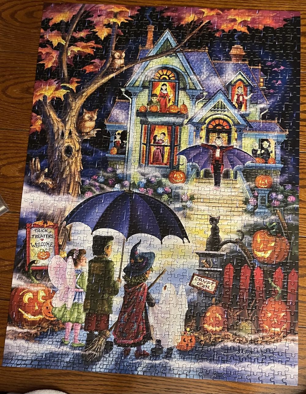 Fright Night - Vermont Christmas Company puzzle collectible [Barcode 819273021168] - Main Image 3