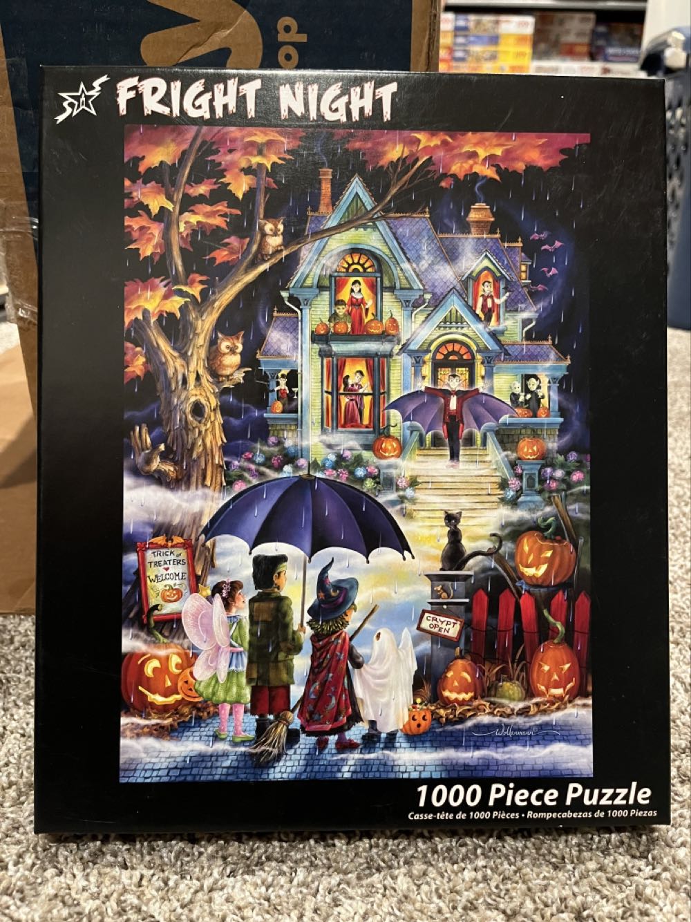 Fright Night - Vermont Christmas Company puzzle collectible [Barcode 819273021168] - Main Image 4