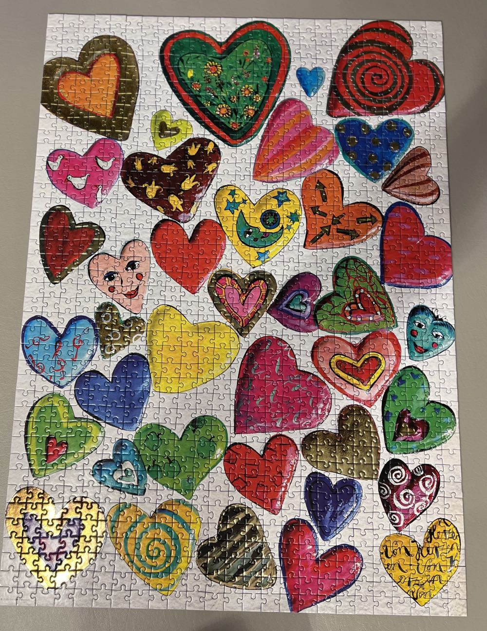 Hearts Of Gold - Heye Puzzle puzzle collectible [Barcode 4001689297084] - Main Image 2