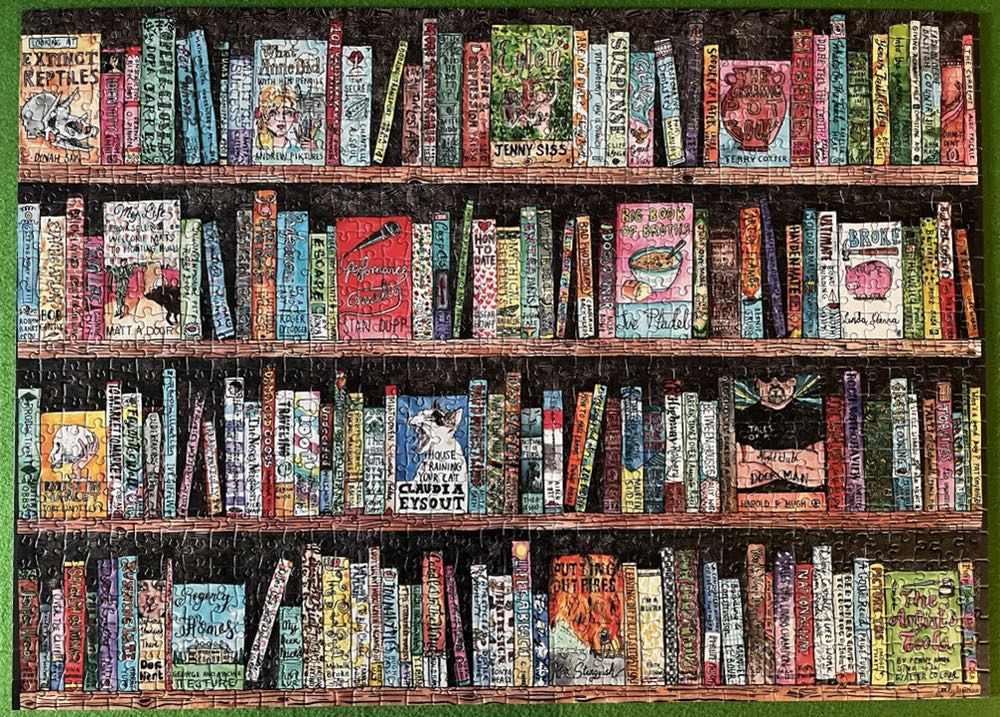 Authorful Puns  - Gibsons puzzle collectible [Barcode 5012269062571] - Main Image 2