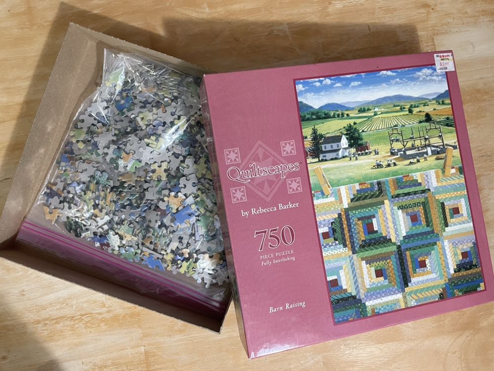 Quiltscapes- Barn Raising - Milton Bradley puzzle collectible [Barcode 076930490952] - Main Image 3