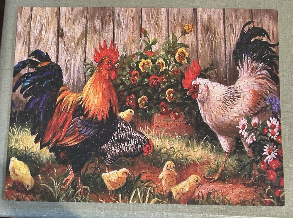 Farm Friends - Karmin International puzzle collectible [Barcode 773392086074] - Main Image 2