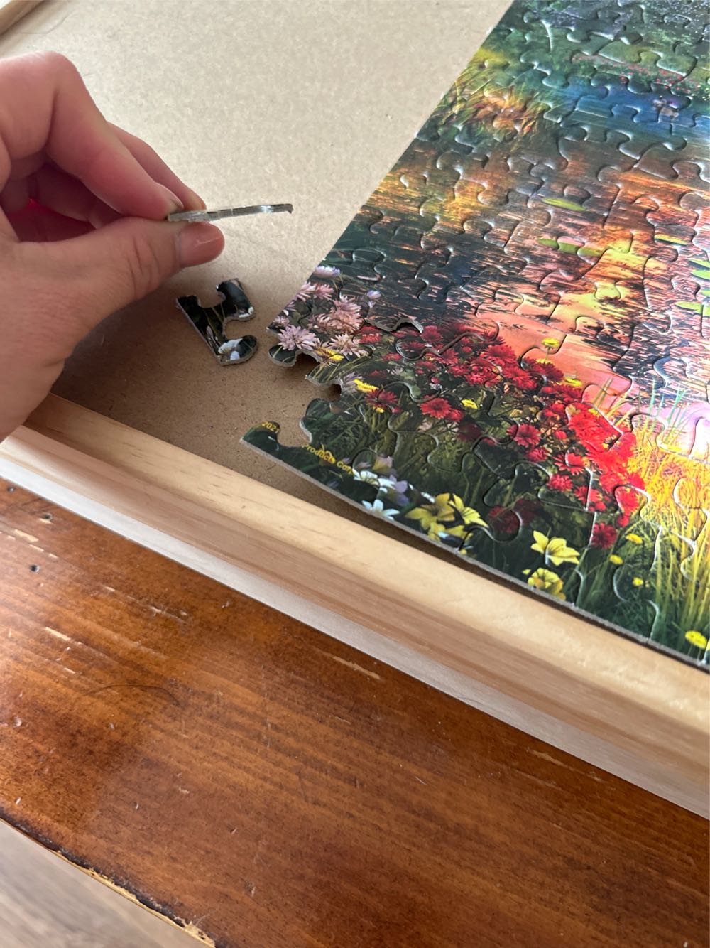 Sun Kissed Cabin - Springbok puzzle collectible [Barcode 091683015955] - Main Image 3