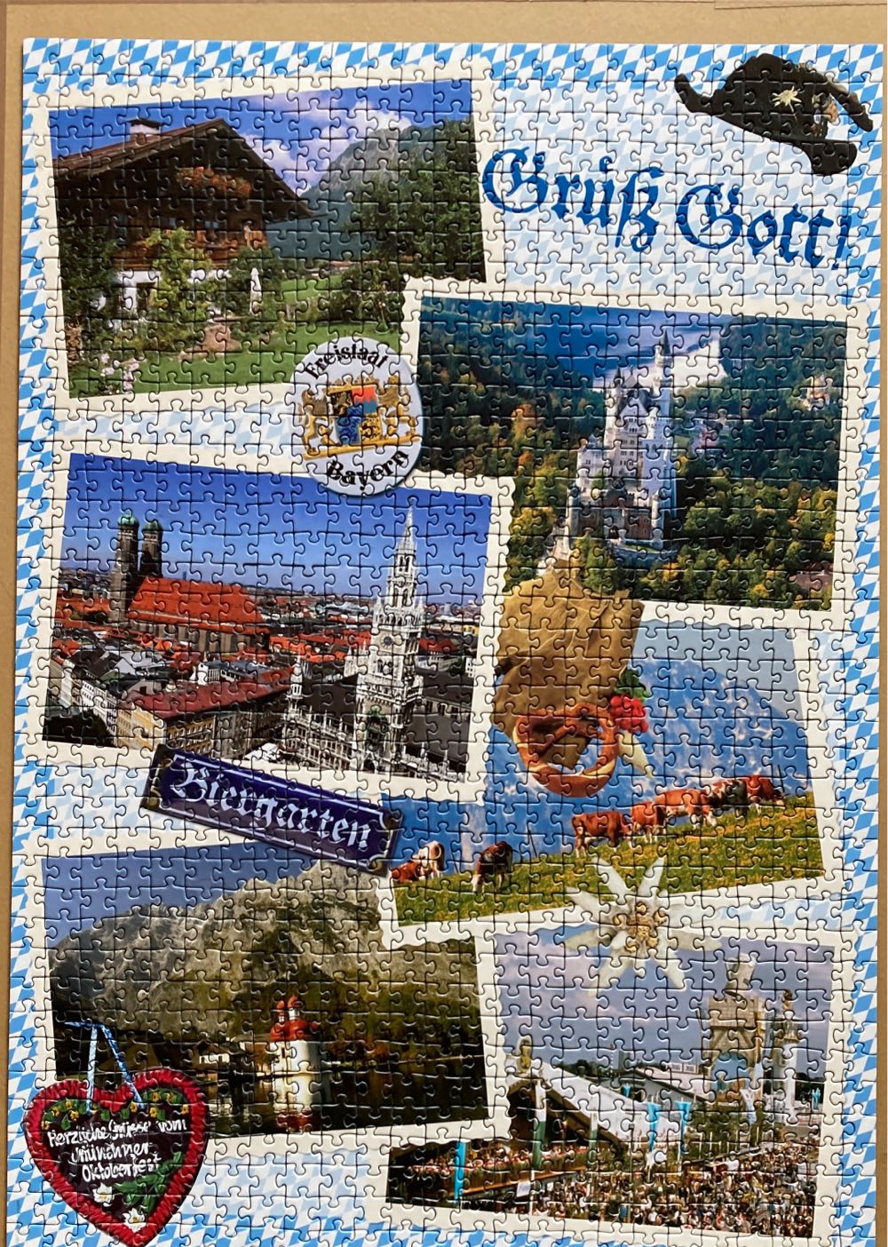 Happi Holiday - HEYE puzzle collectible - Main Image 2